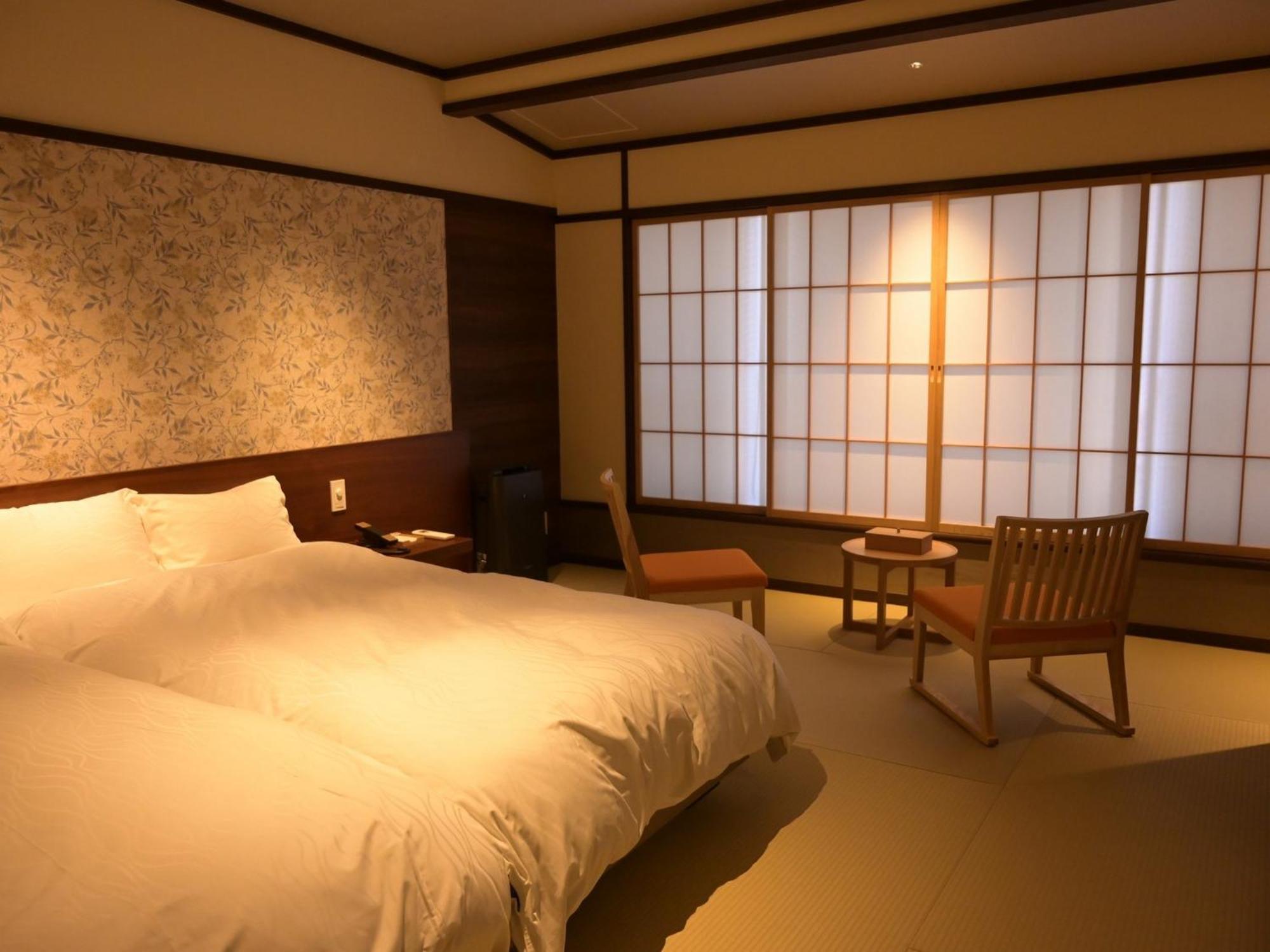 Akaishiya 城崎温泉旅館 赤石屋 Тойоока Екстер'єр фото