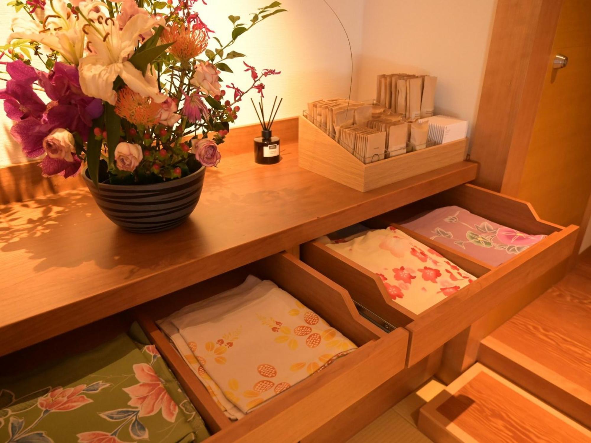 Akaishiya 城崎温泉旅館 赤石屋 Тойоока Екстер'єр фото